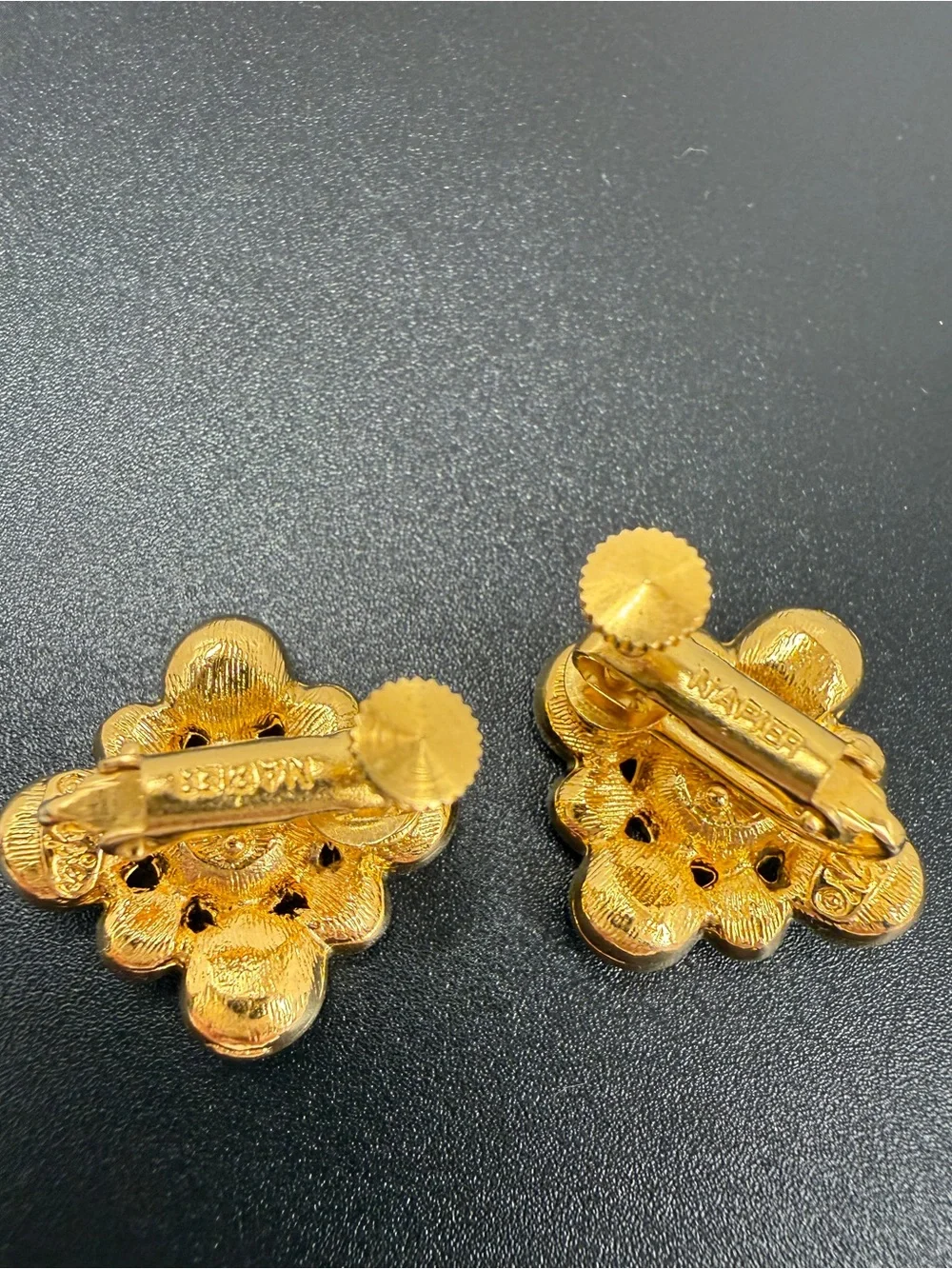 Napier bold cluster